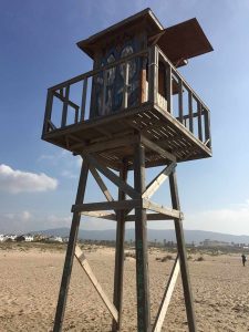 Zahara de los Atunes Baywatch am Strand