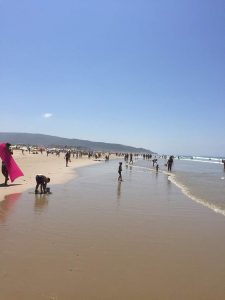 Der Strand von Zahara de los Atunes im Sommer